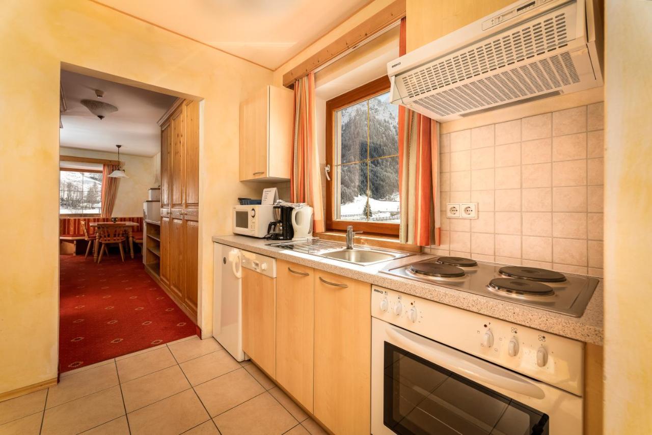 Alfaierhof-Bergheimat Hotell Gschnitz Exteriör bild