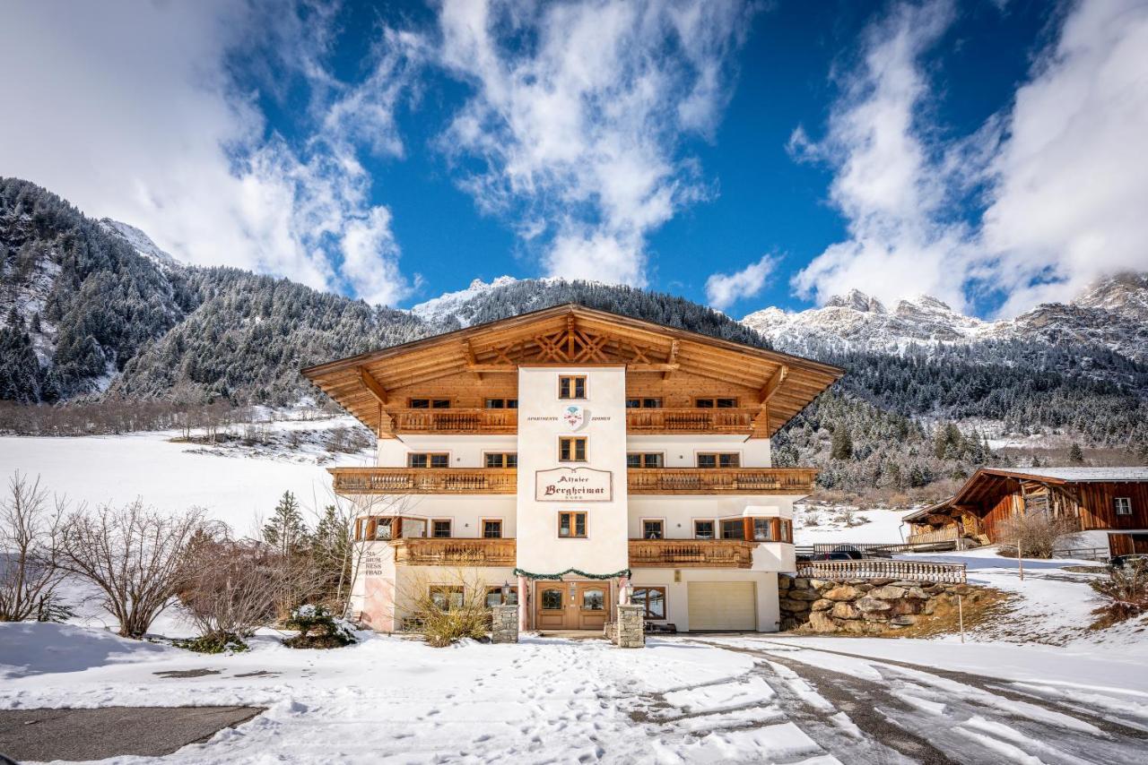 Alfaierhof-Bergheimat Hotell Gschnitz Exteriör bild