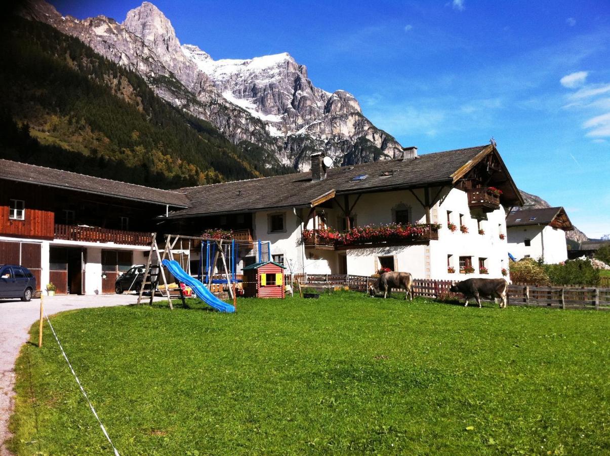 Alfaierhof-Bergheimat Hotell Gschnitz Exteriör bild