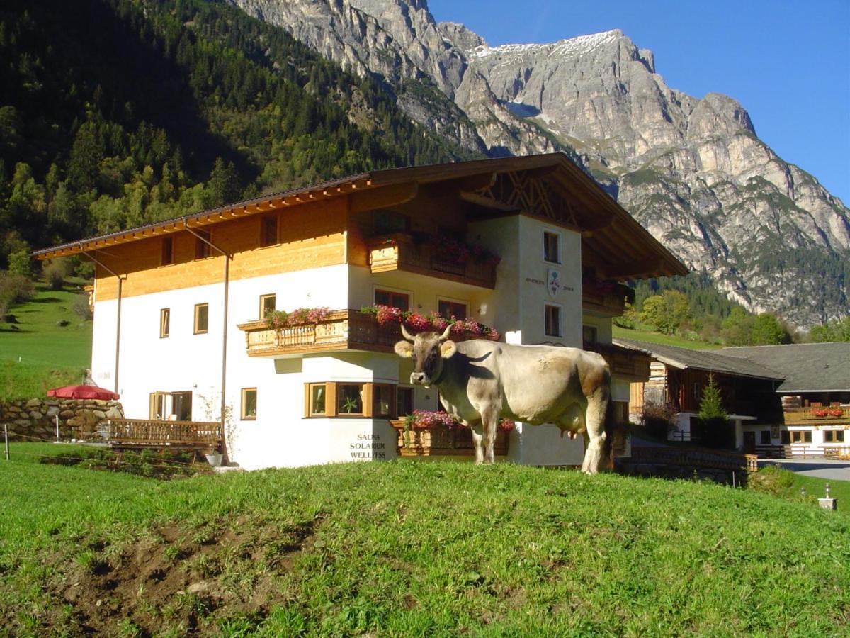 Alfaierhof-Bergheimat Hotell Gschnitz Exteriör bild