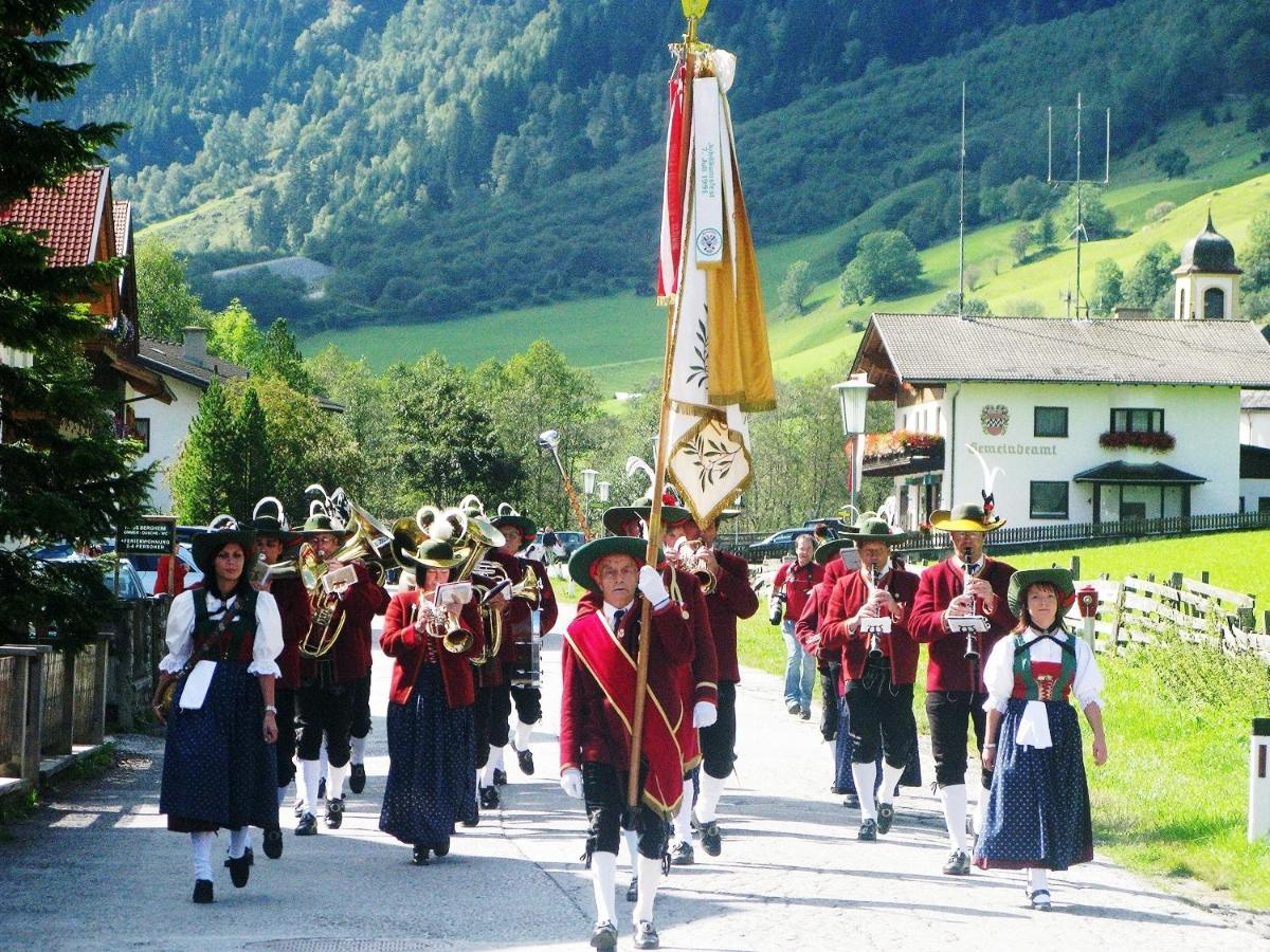 Alfaierhof-Bergheimat Hotell Gschnitz Exteriör bild