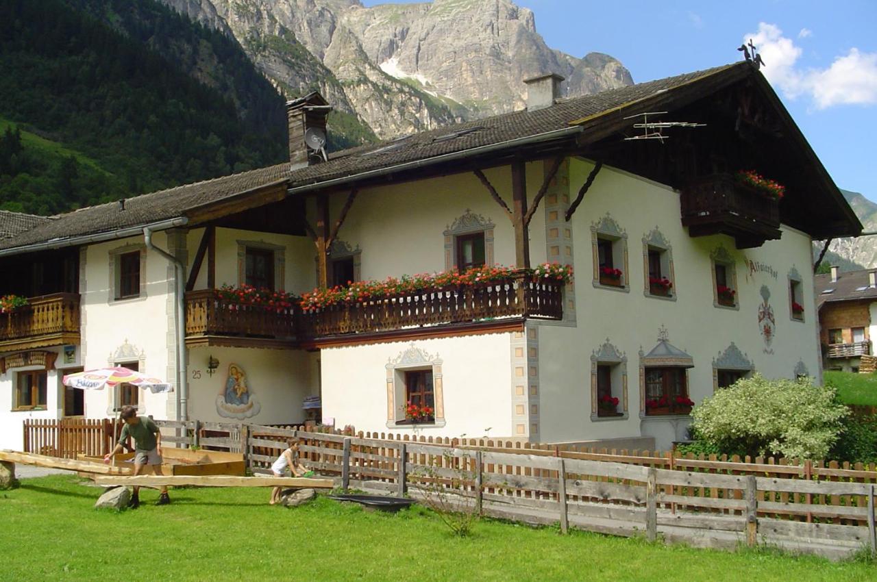 Alfaierhof-Bergheimat Hotell Gschnitz Exteriör bild