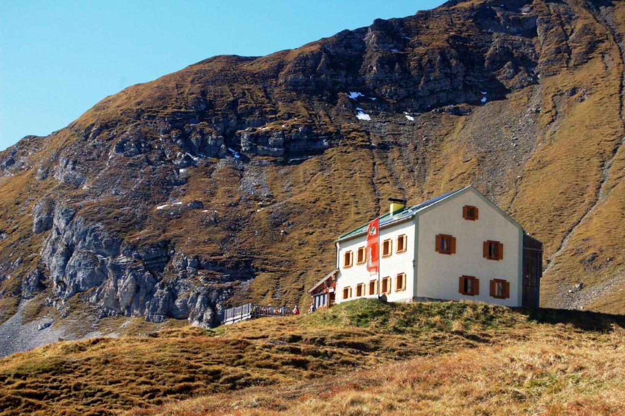 Alfaierhof-Bergheimat Hotell Gschnitz Exteriör bild