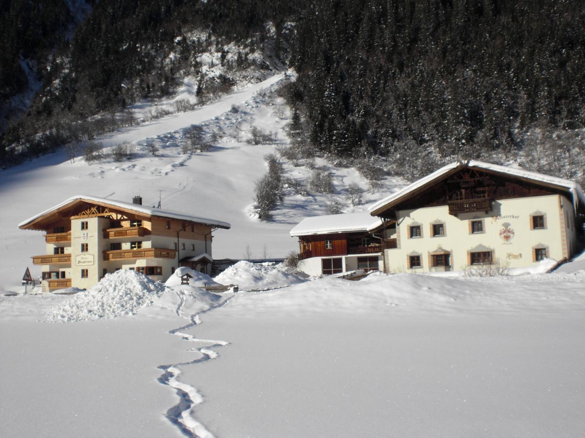 Alfaierhof-Bergheimat Hotell Gschnitz Exteriör bild